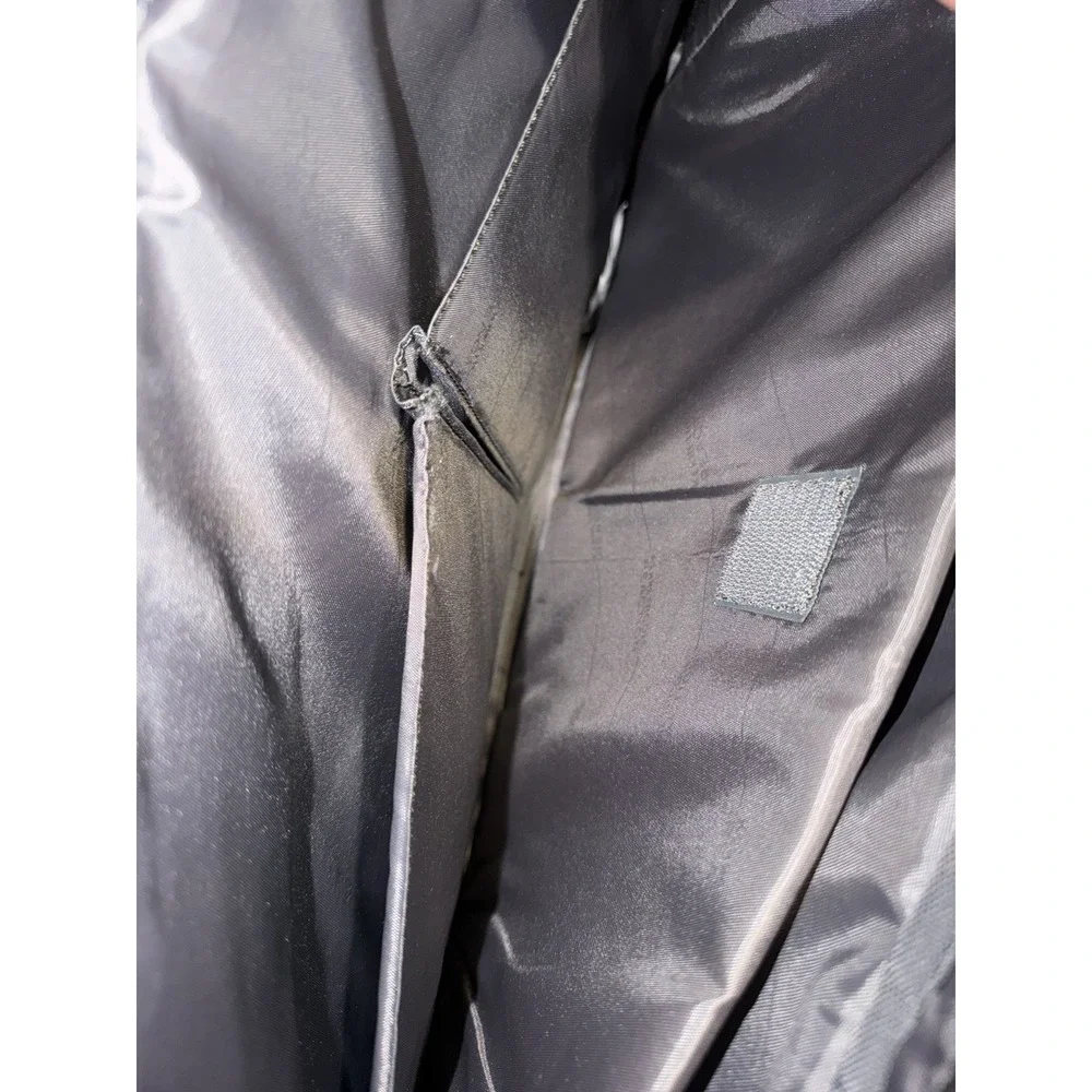 Kenneth Cole Reaction Black Laptop Bag Straps & Pockets - Measures 18